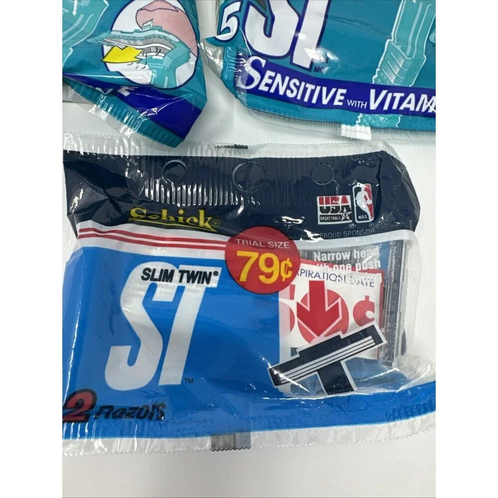 22 NOS Schick Slim Twin Disposable Razors Sensitive & Regular Vintage NEW
